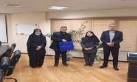 تقدیر از برگزیدگان مسابقه علمی غرفه دانشکده داروسازی در پنجمین کنگره گزارش های موردی بالینی